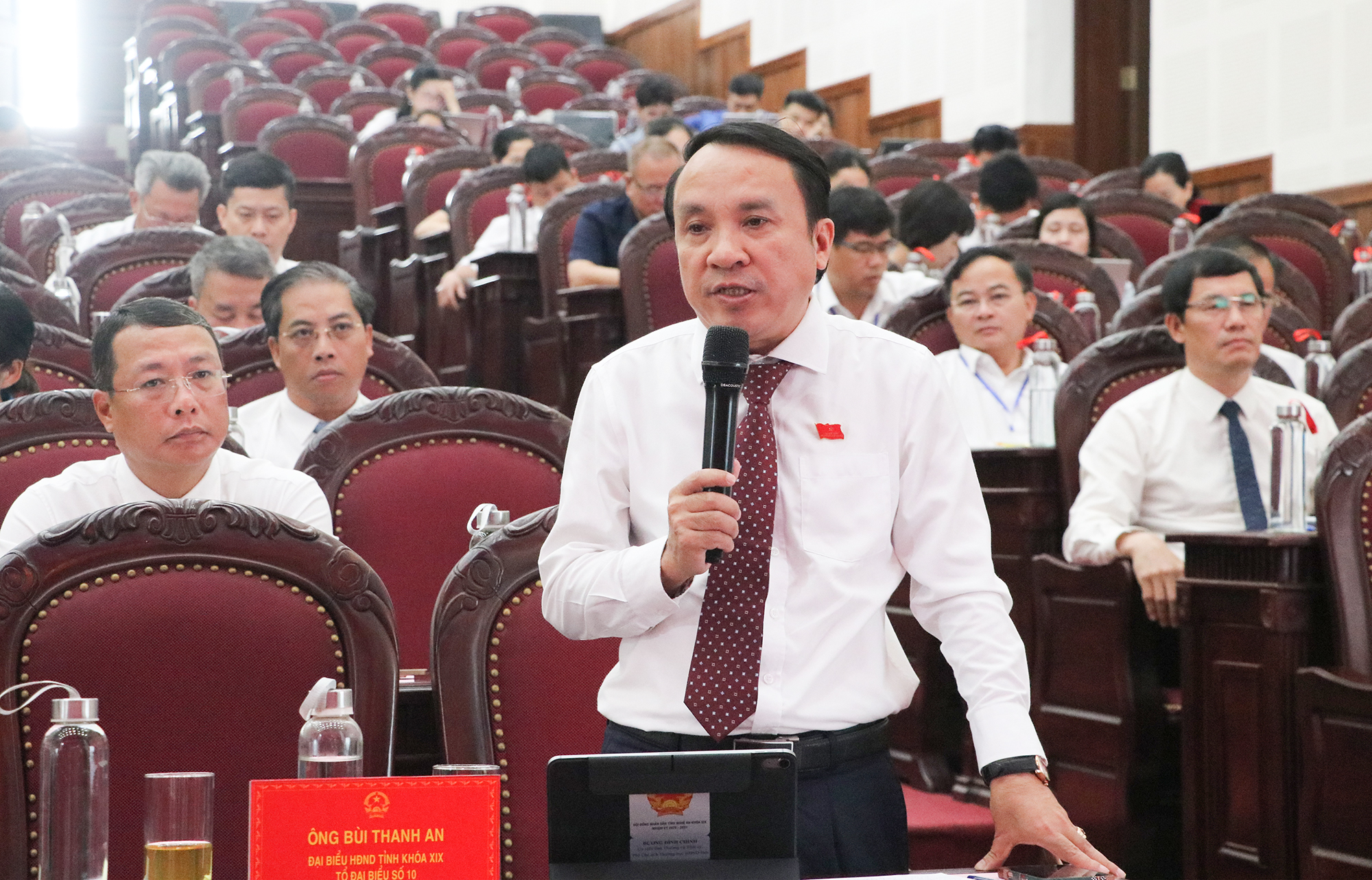 Anh-tin-bai